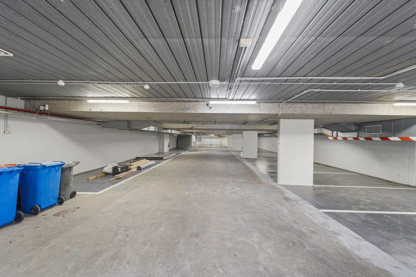 Commercial construction and fit-out detail at Brix Workplace, Hampton by WB Built
