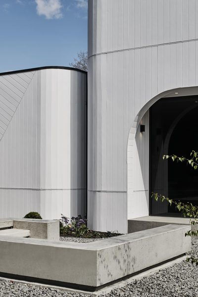 Commercial construction and fit-out detail at Glenroy Dental by WB Built