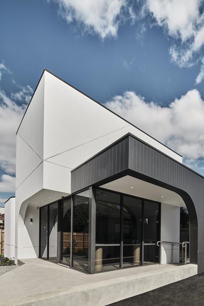 Commercial construction and fit-out detail at Glenroy Dental by WB Built