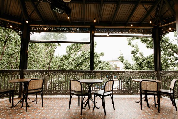 Hospitality fit-out and venue detail at Hobsons Bay Hotel, Williamstown by WB Built