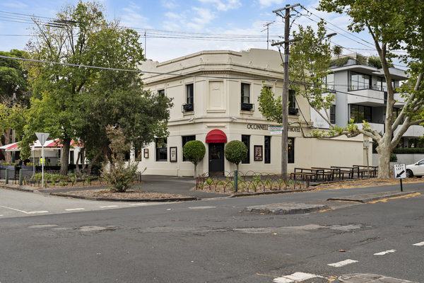 Hospitality fit-out and venue detail at O'Connells Hotel, South Melbourne by WB Built