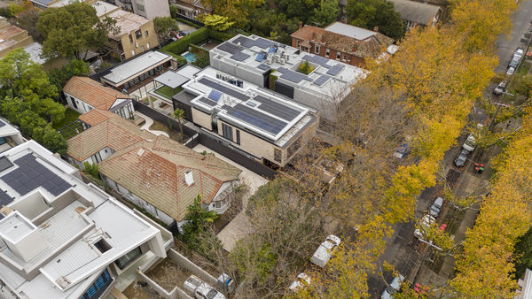 Exterior view of Rockley House, South Yarra by WB Built