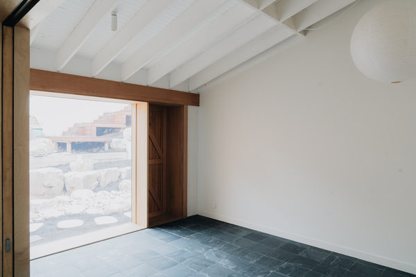 Interior and architectural detail at Silver House, Eltham by WB Built